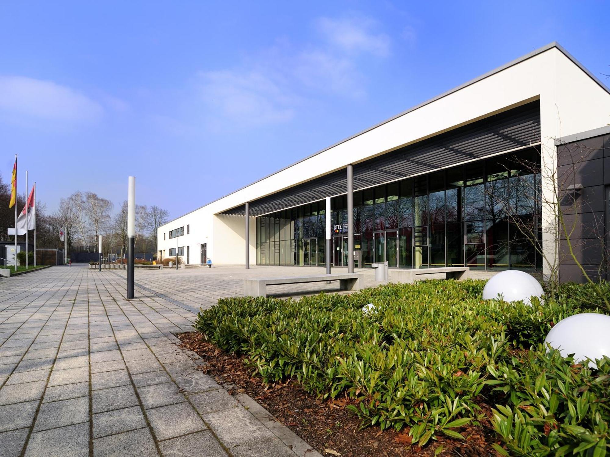 Sporthotel Borussia Duesseldorf Экстерьер фото