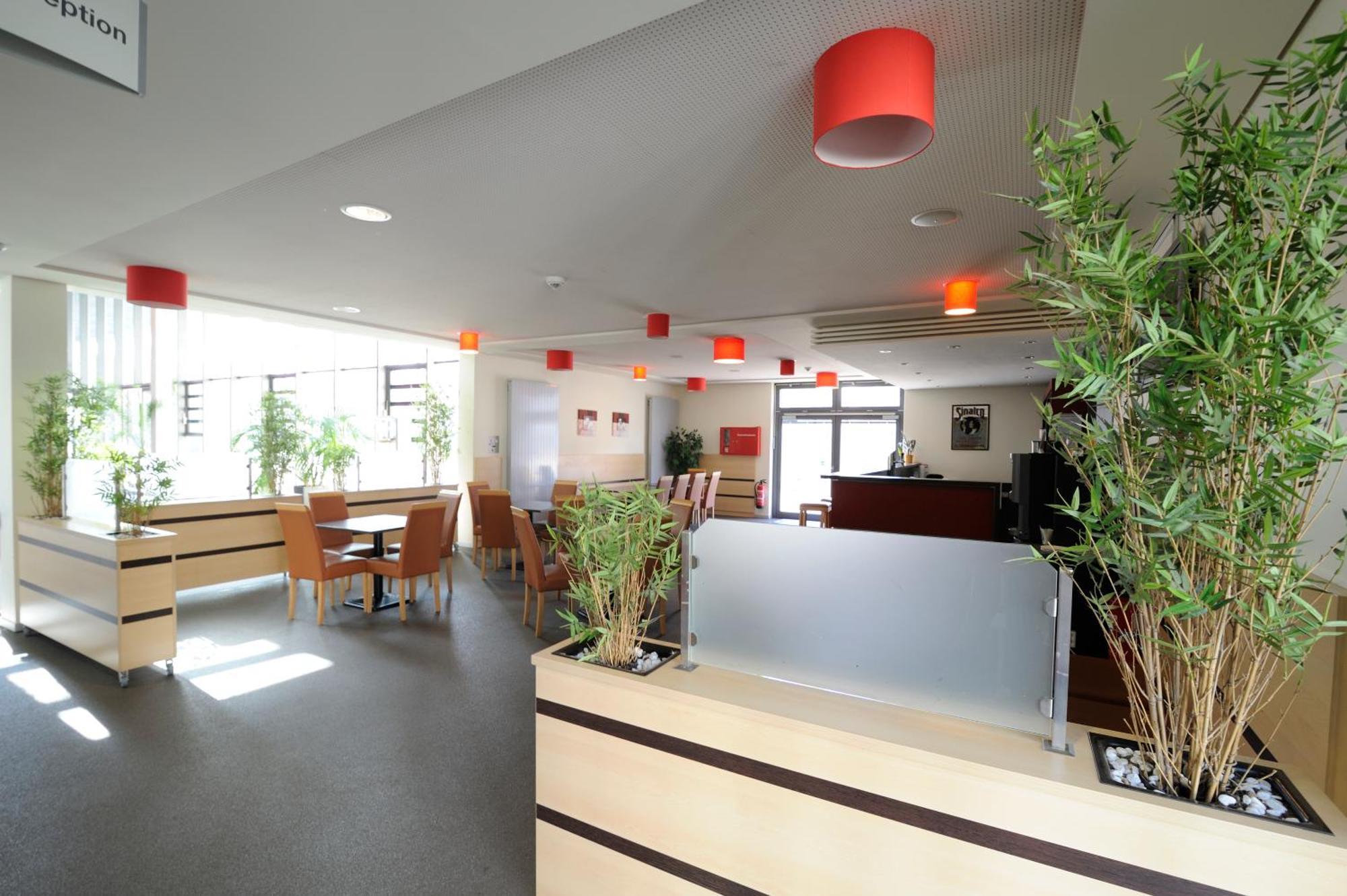 Sporthotel Borussia Duesseldorf Экстерьер фото